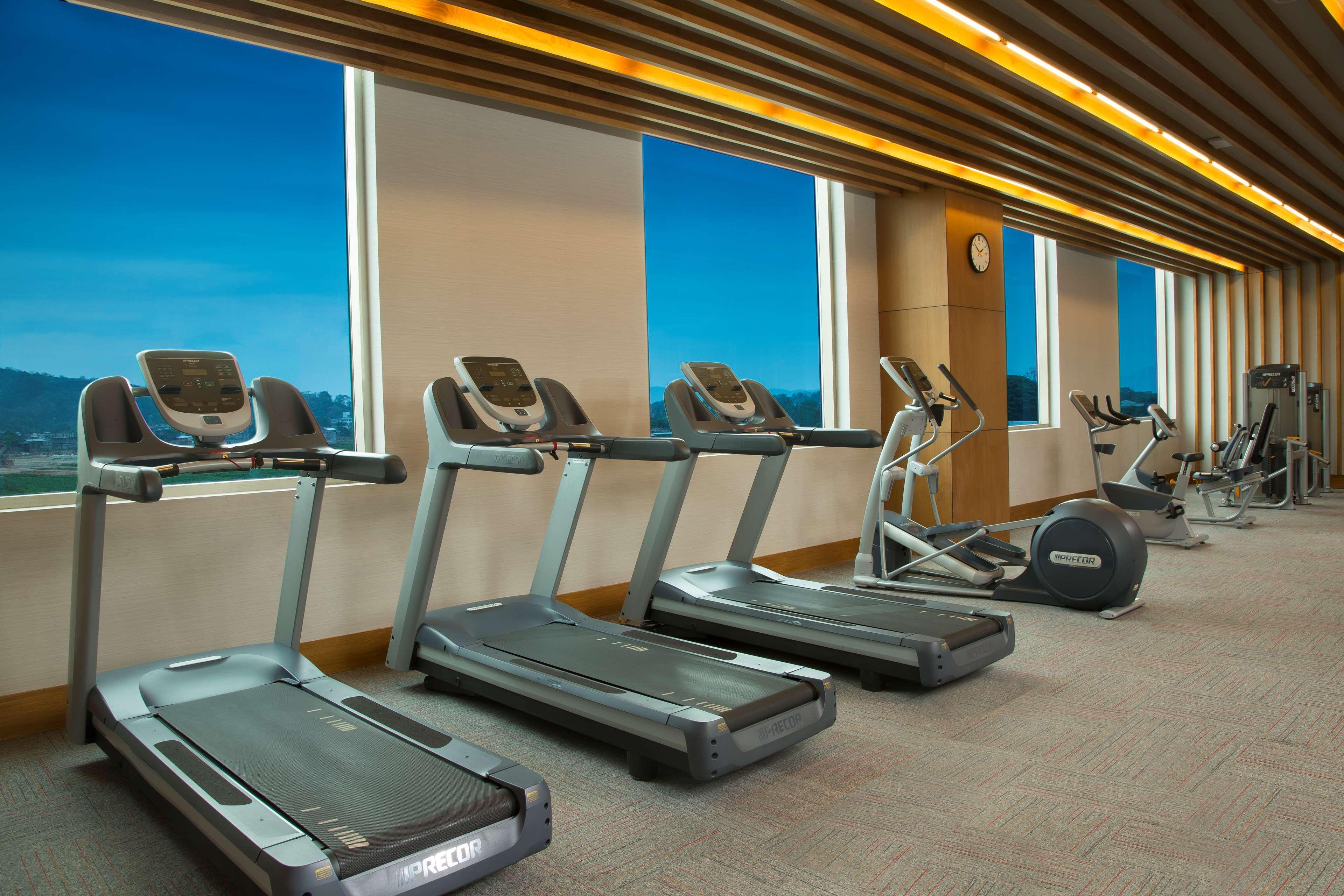 Radisson Blu Hotel Guwahati Exterior photo The gym at the hotel